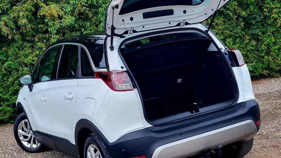 OPEL Crossland X -
