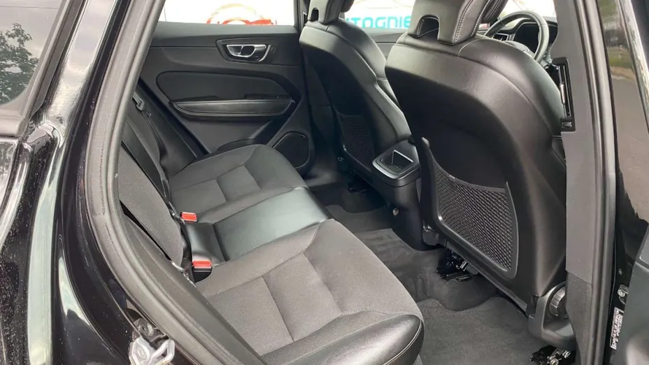 VOLVO XC60 -