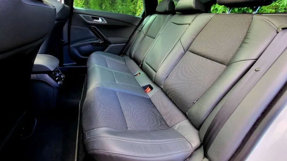 PEUGEOT 508 -