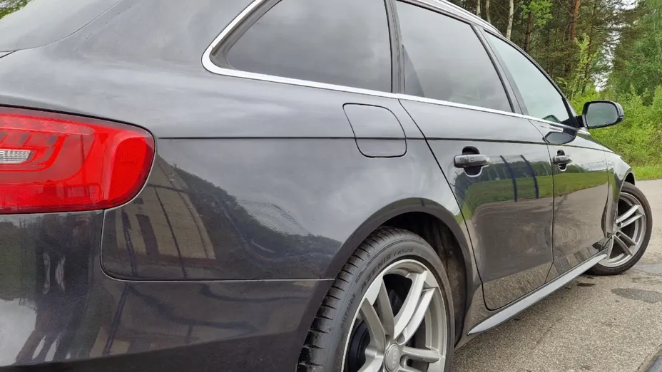 AUDI A4 Avant -