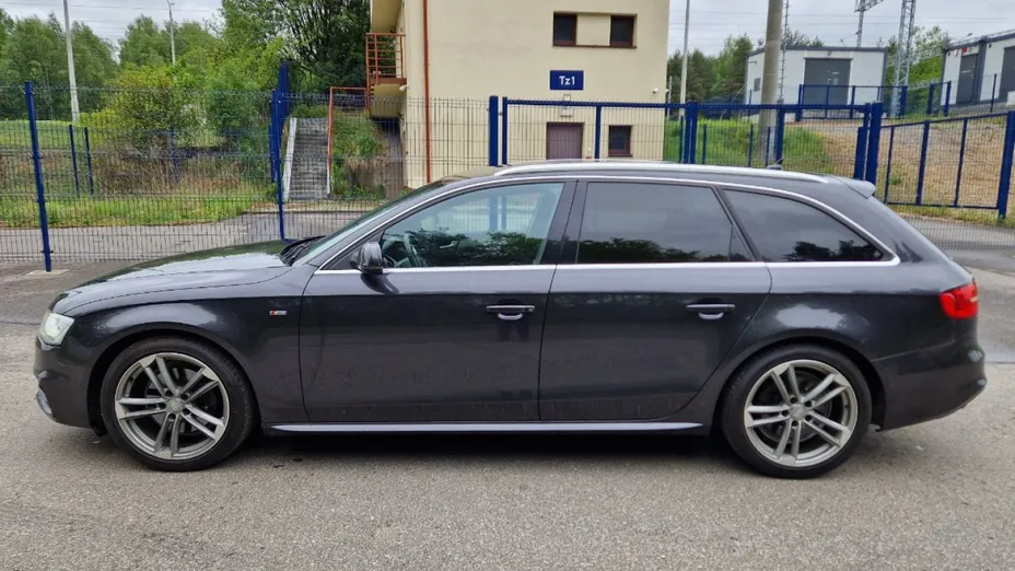 AUDI A4 Avant -