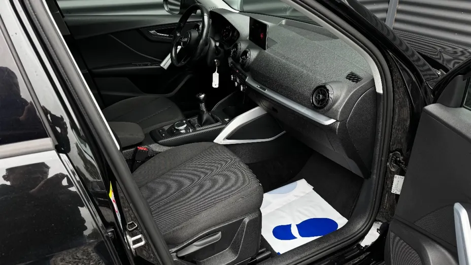 AUDI Q2 -