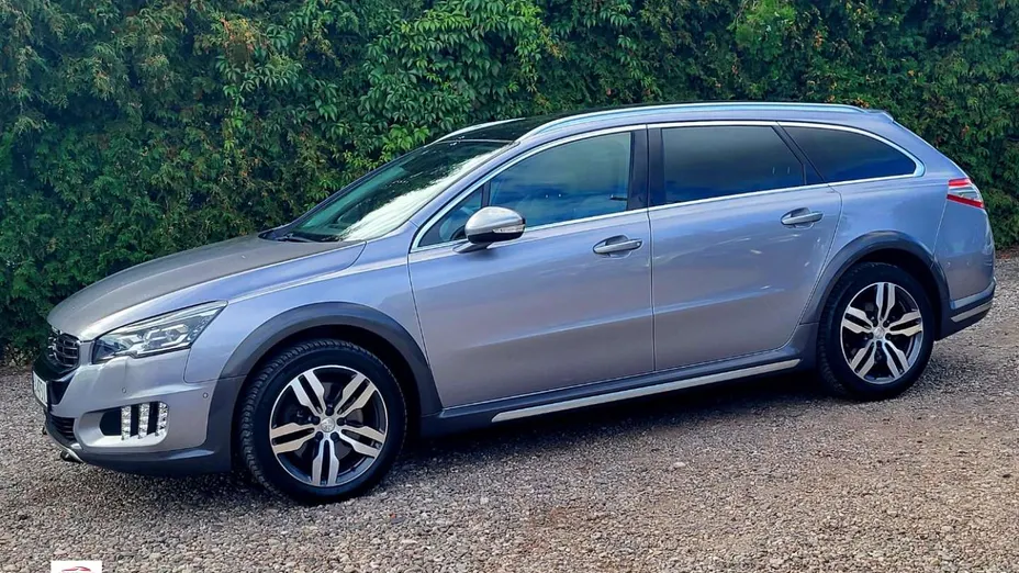 PEUGEOT 508 -