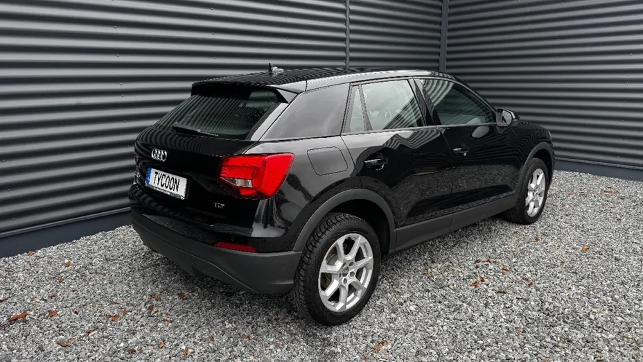 AUDI Q2 -