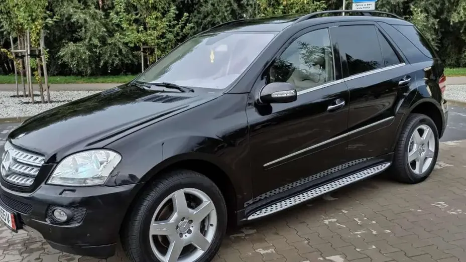 MERCEDES-BENZ ML -