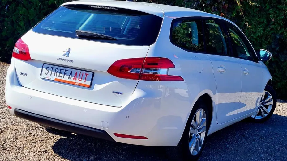 PEUGEOT 308 -
