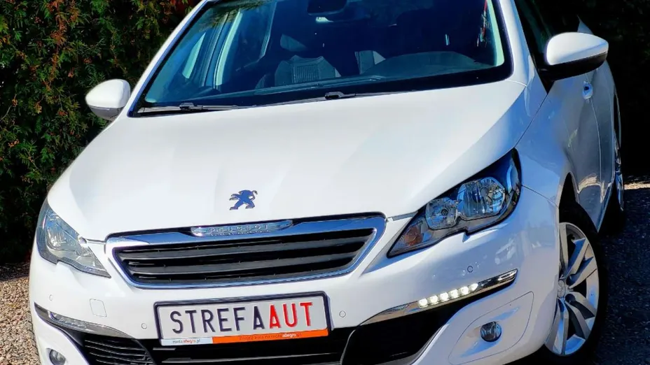 PEUGEOT 308 -