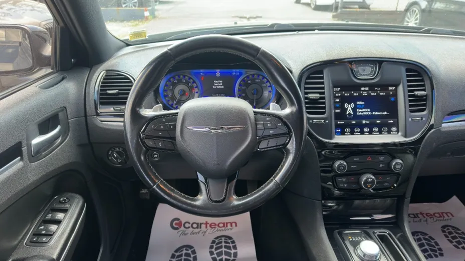 CHRYSLER 300s -