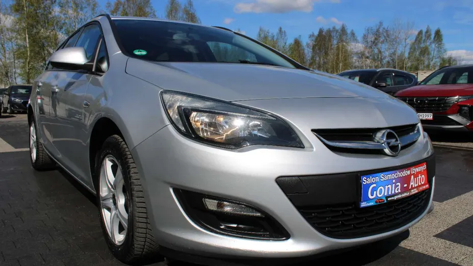 OPEL Astra -