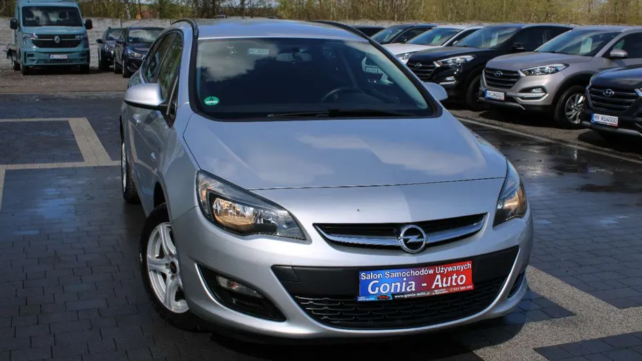 OPEL Astra -