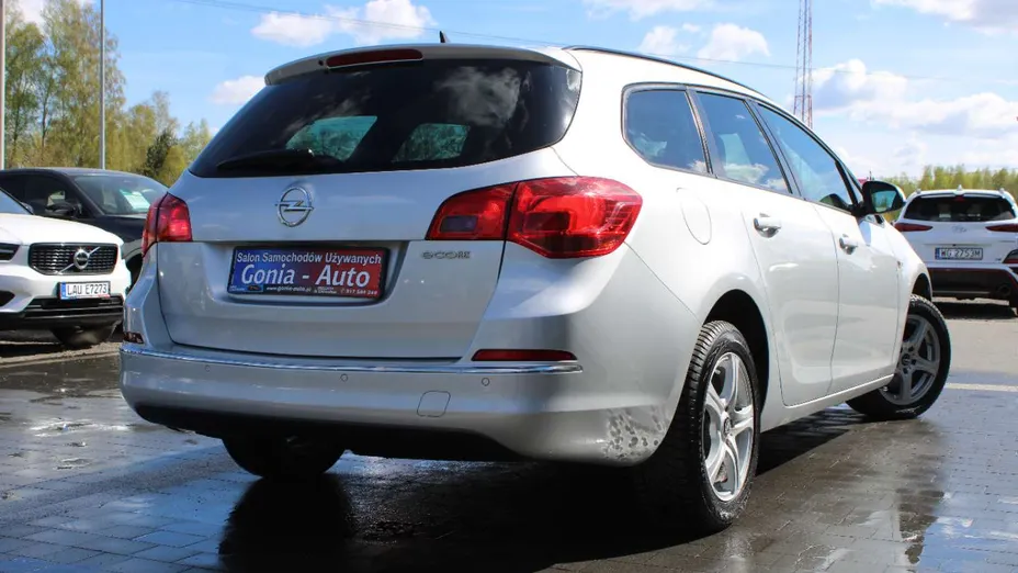 OPEL Astra -