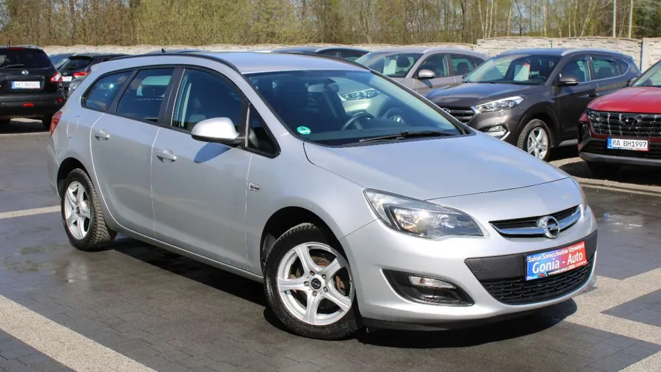 OPEL Astra -