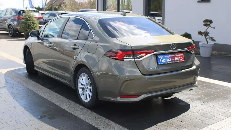 TOYOTA Corolla -