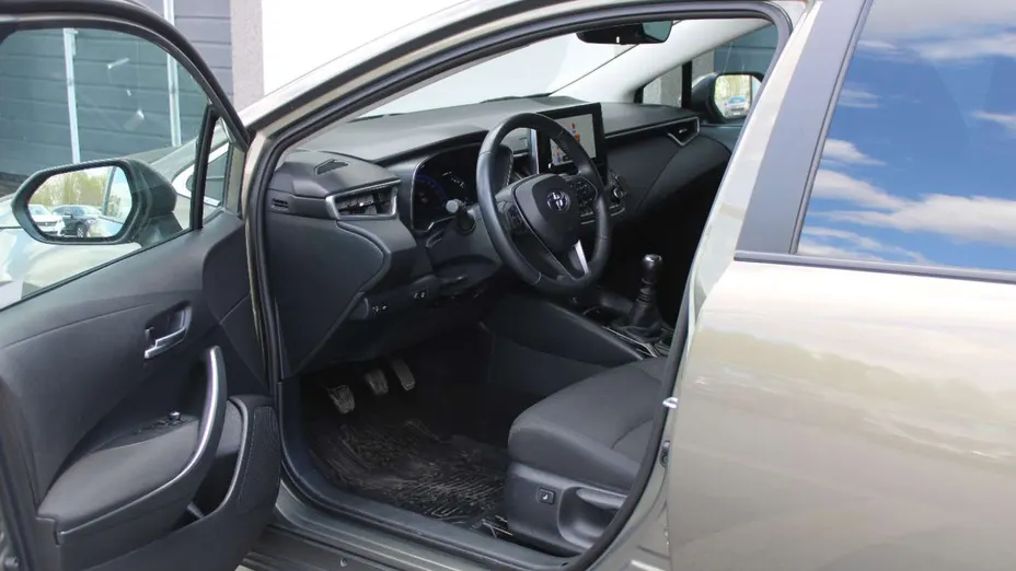 TOYOTA Corolla -