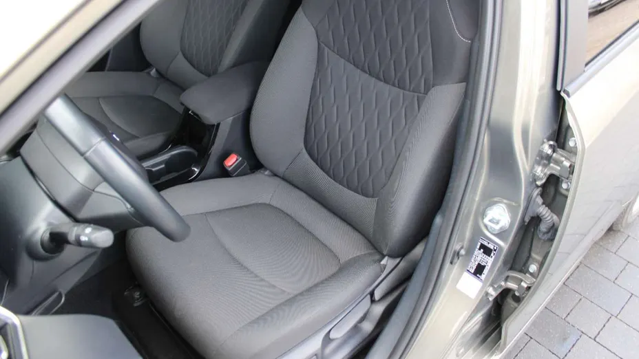TOYOTA Corolla -