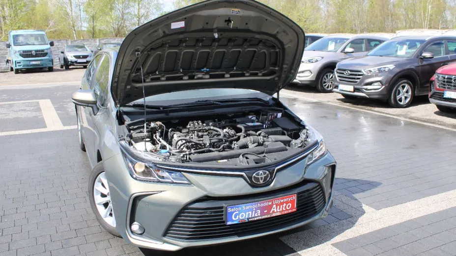 TOYOTA Corolla -