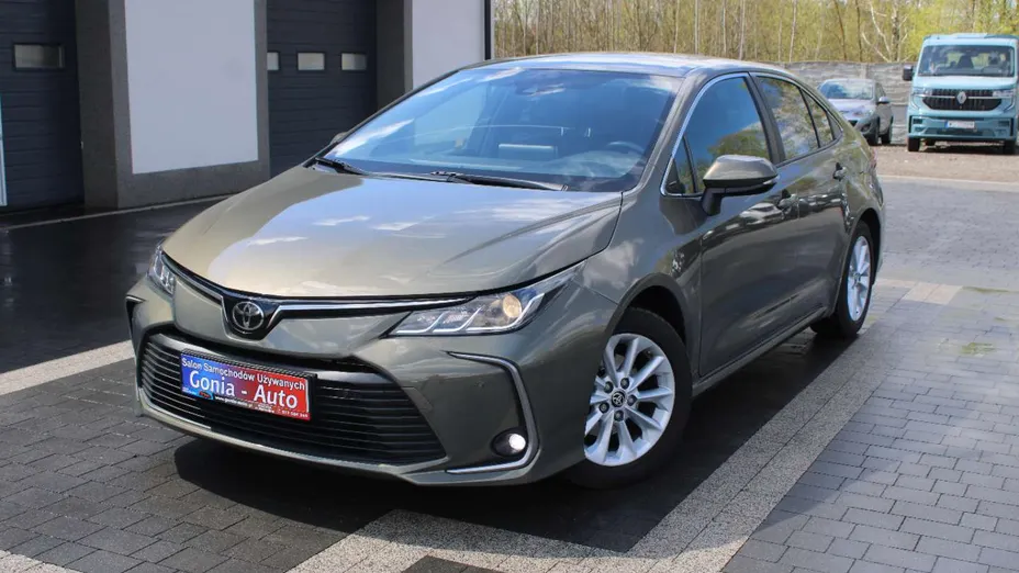 TOYOTA Corolla -