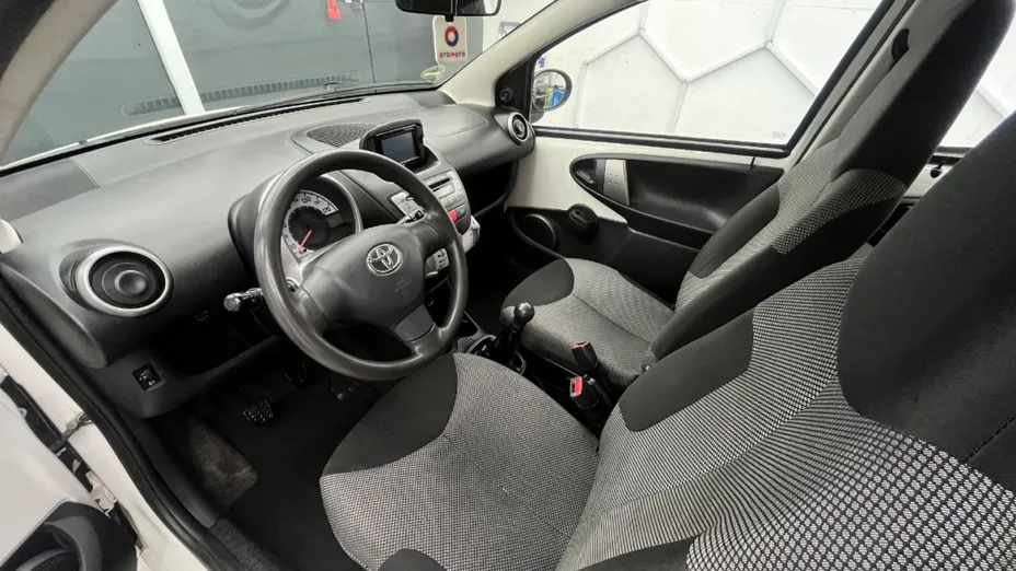 TOYOTA Aygo -