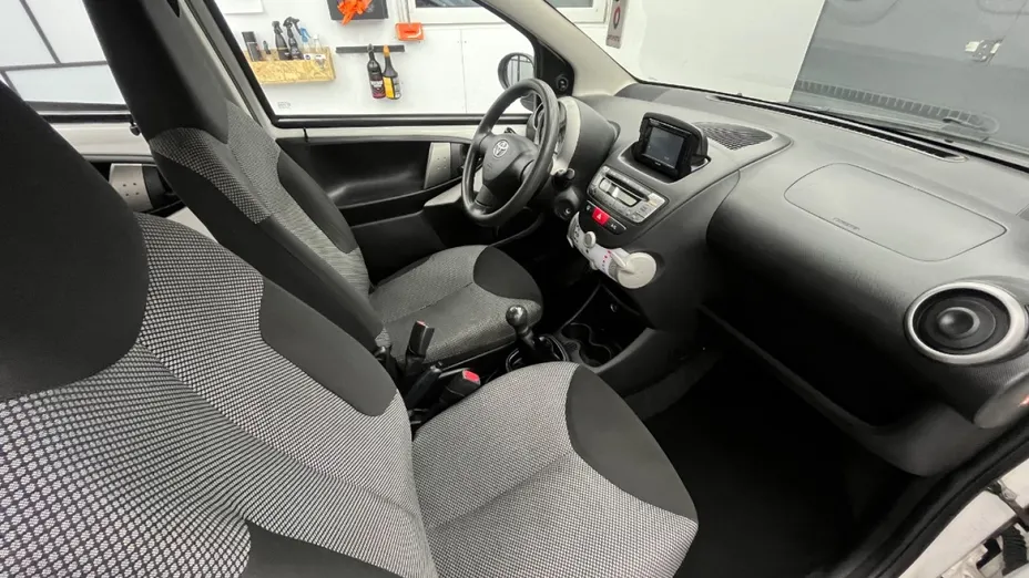 TOYOTA Aygo -