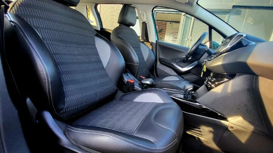 PEUGEOT 2008 -