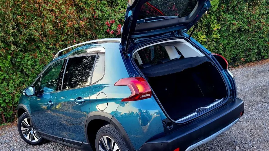 PEUGEOT 2008 -