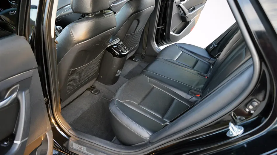 HYUNDAI i40 -