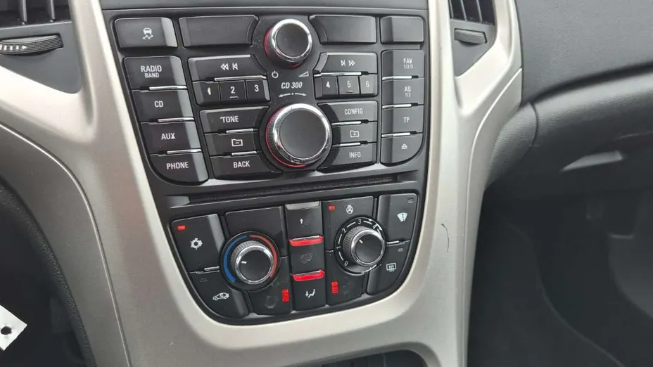 OPEL Astra -
