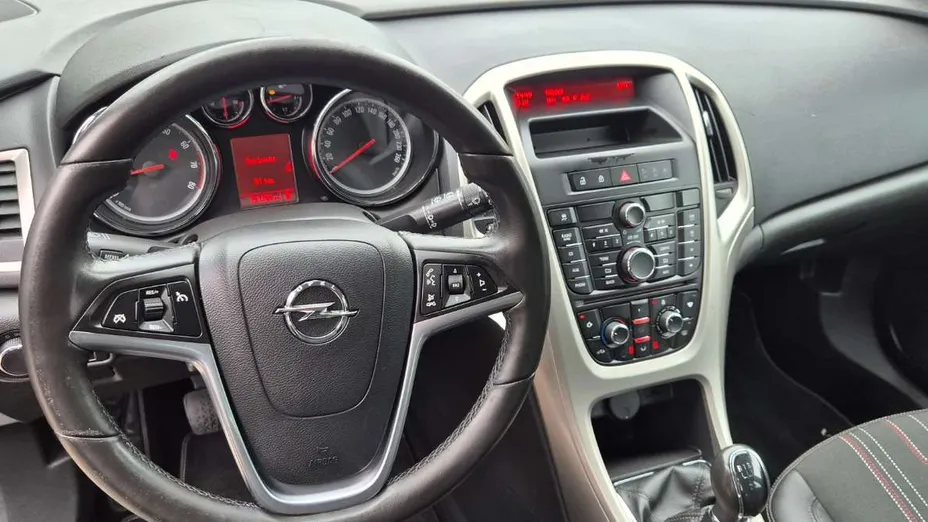 OPEL Astra -