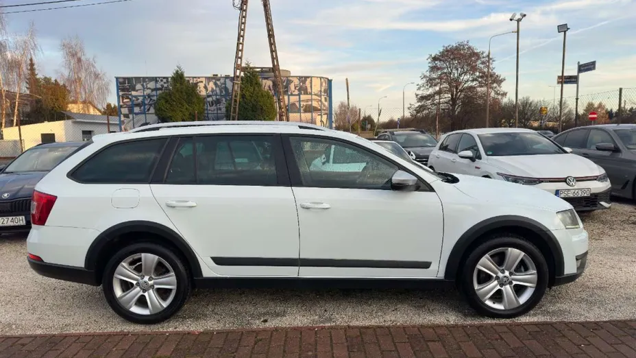 SKODA Octavia -