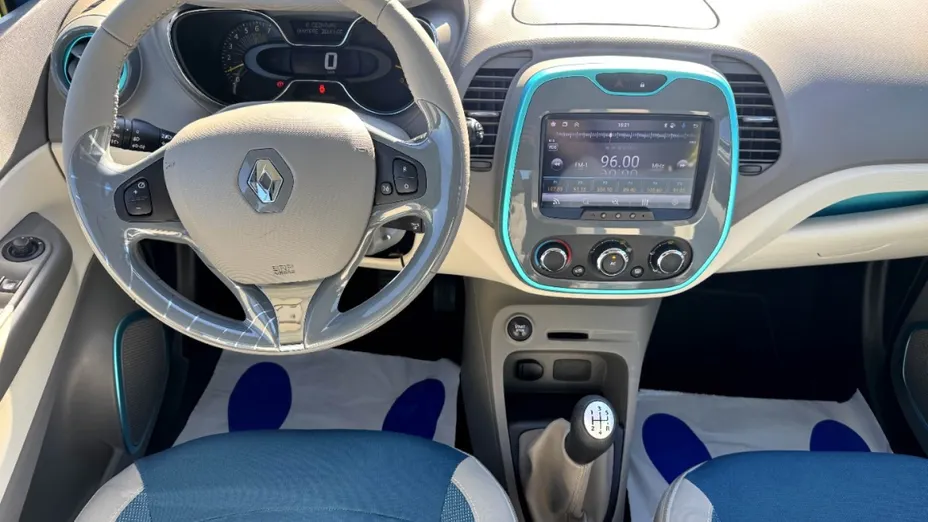 RENAULT Captur -