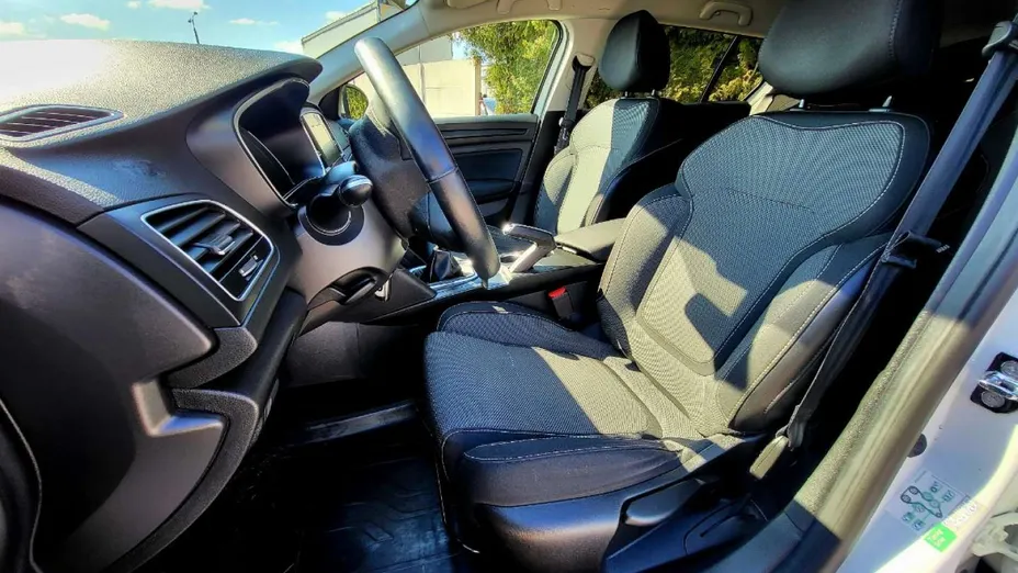 RENAULT Megane -