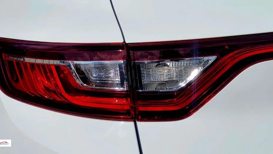 RENAULT Megane -