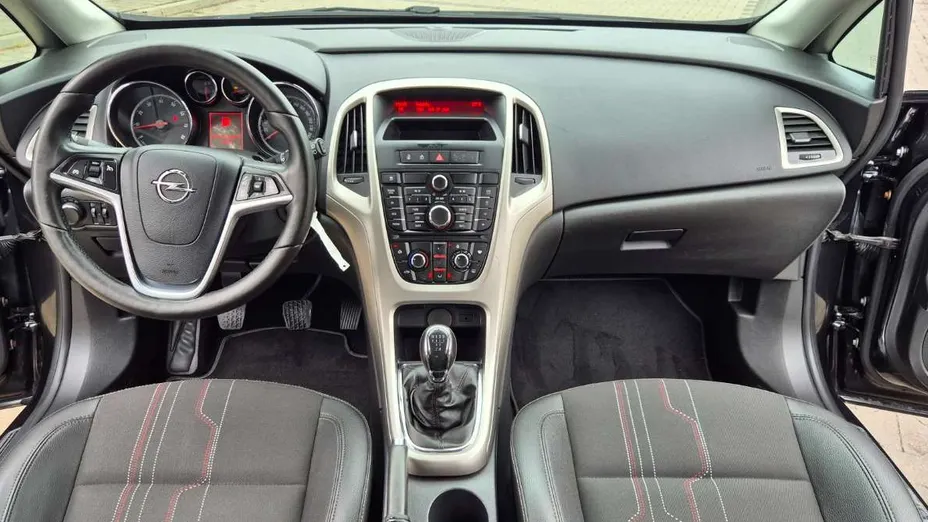 OPEL Astra -