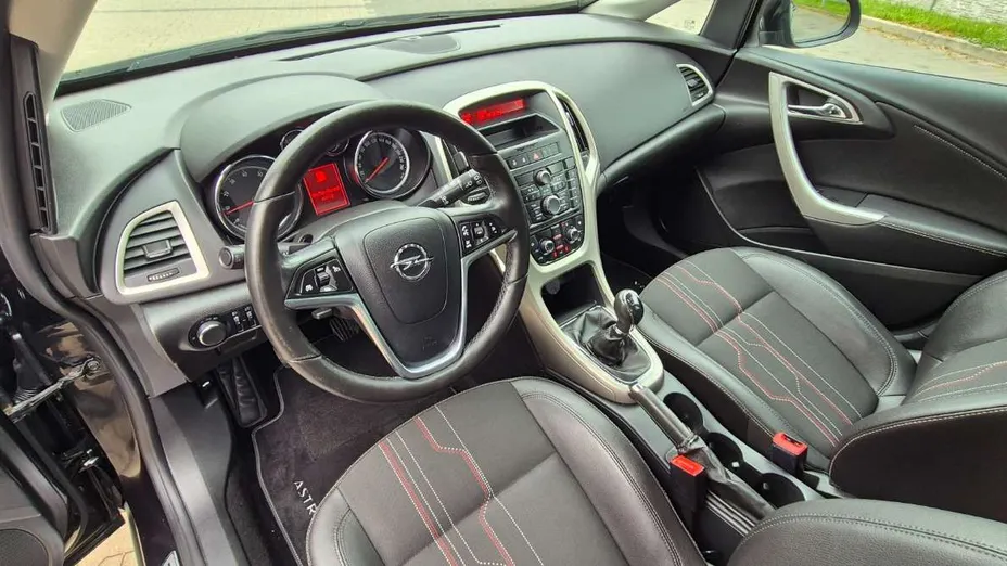 OPEL Astra -