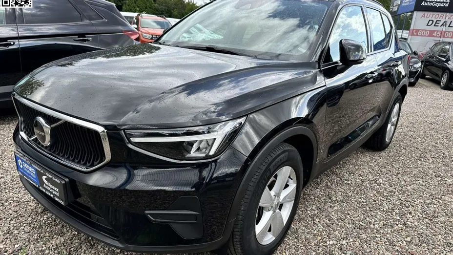 VOLVO XC40 -