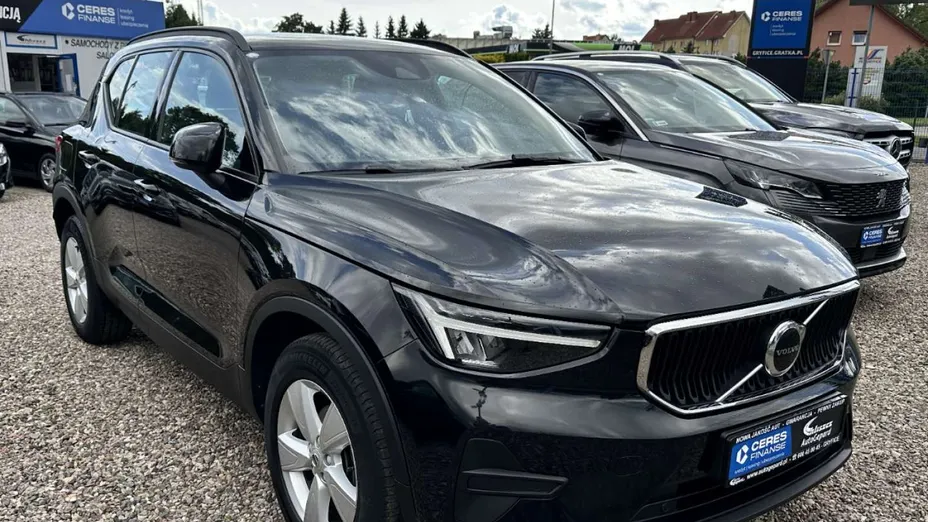 VOLVO XC40 -
