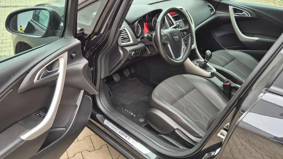 OPEL Astra -