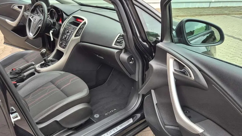 OPEL Astra -