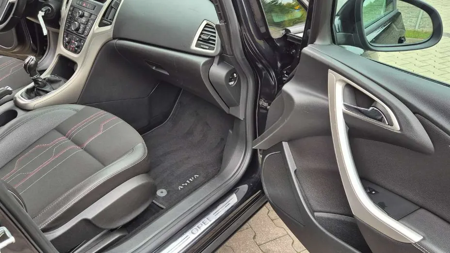 OPEL Astra -