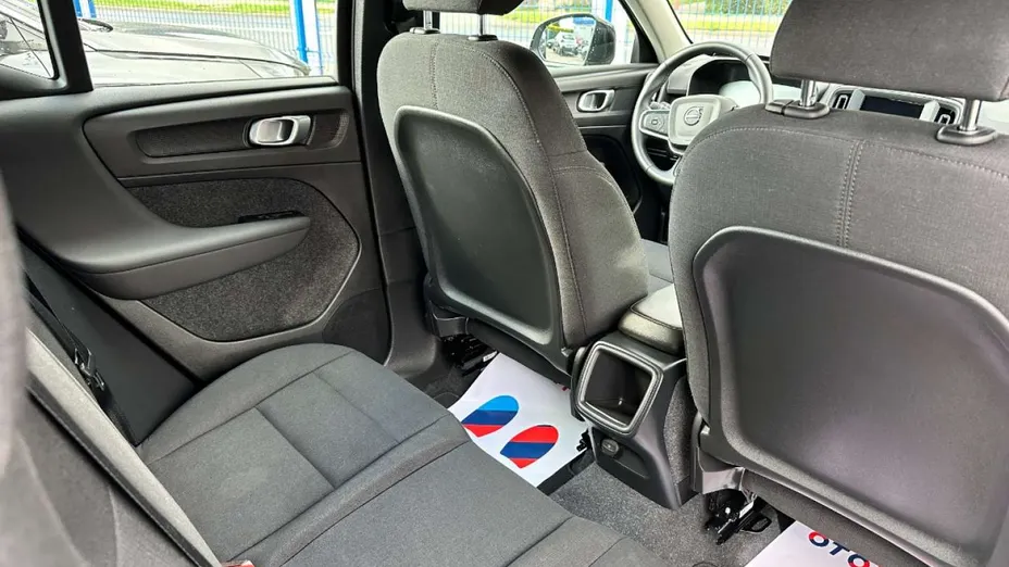 VOLVO XC40 -