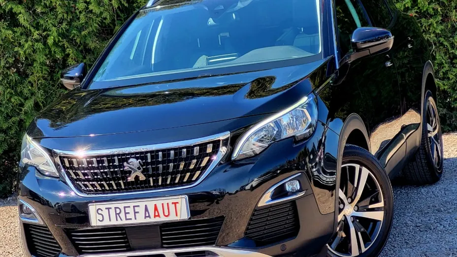 PEUGEOT 3008 -
