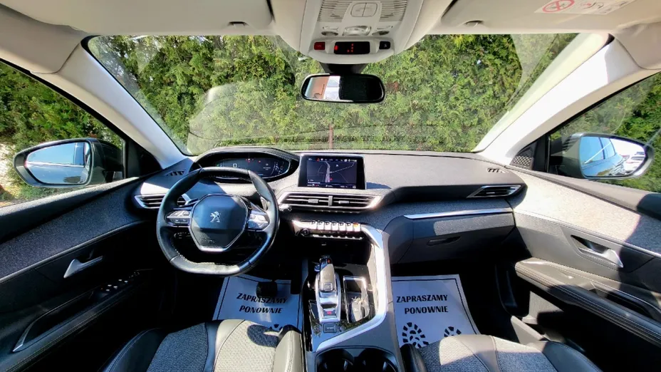 PEUGEOT 3008 -