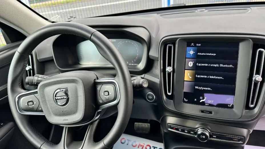 VOLVO XC40 -