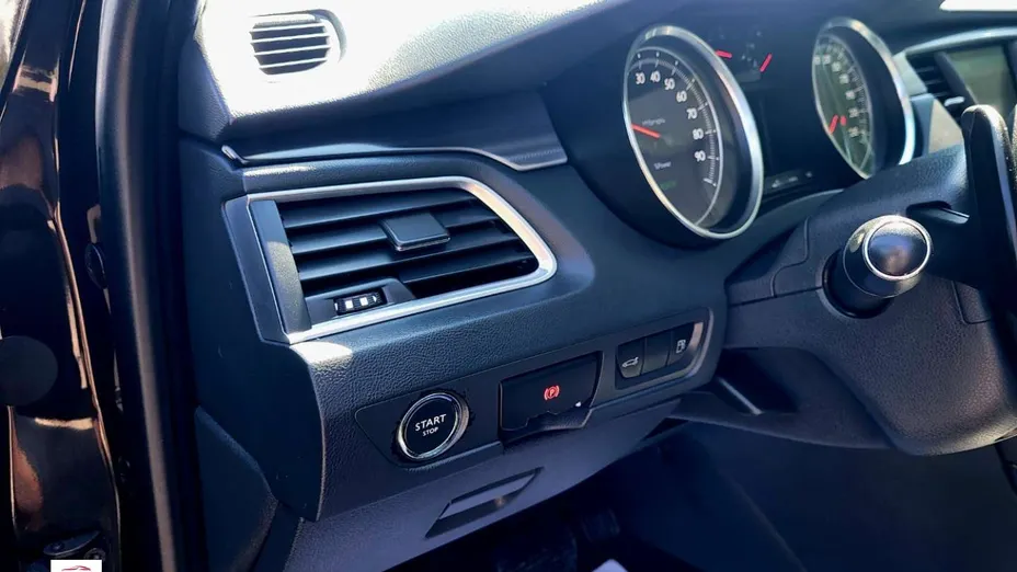PEUGEOT 508 -