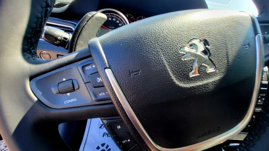 PEUGEOT 508 -