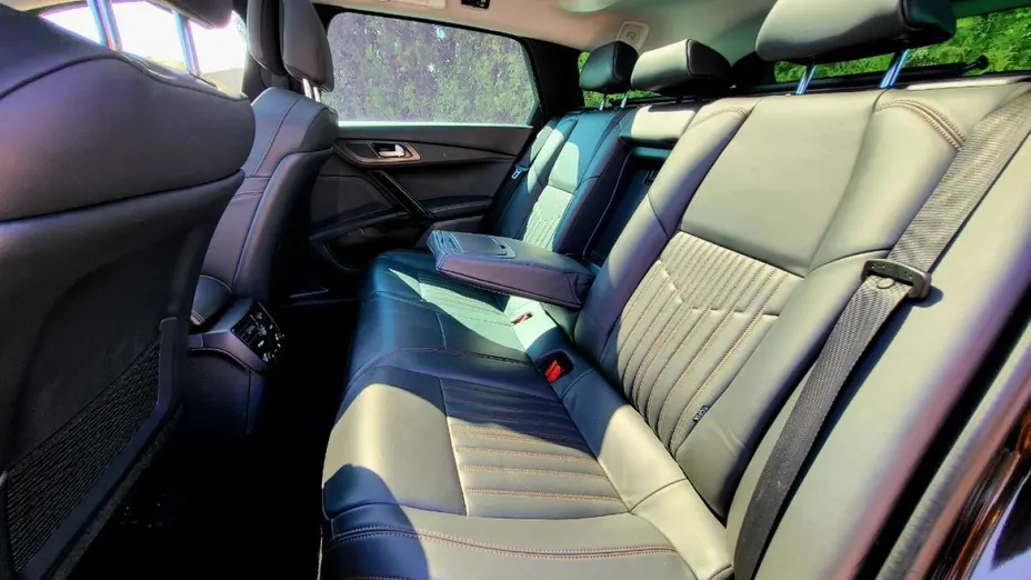 PEUGEOT 508 -