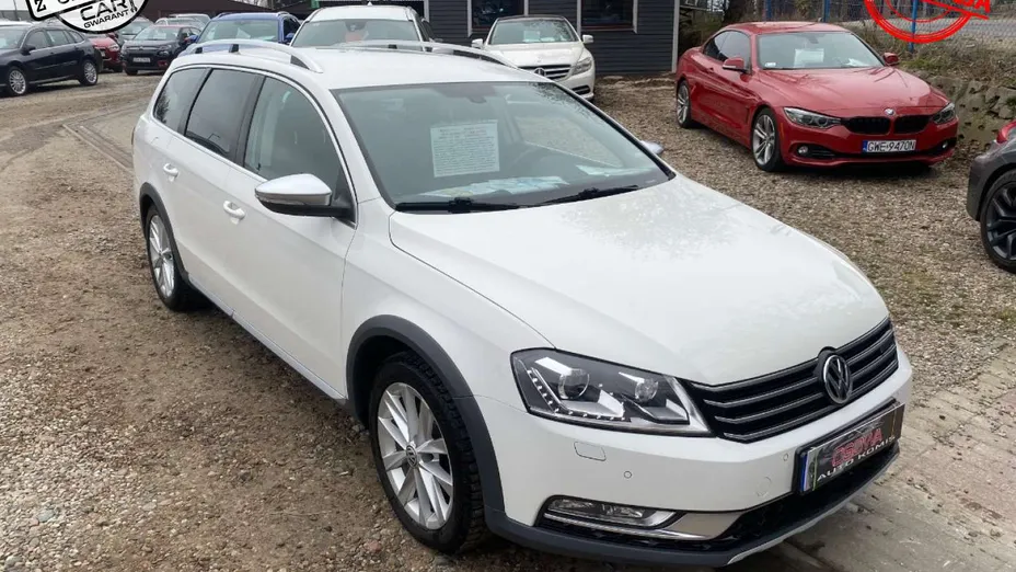 VOLKSWAGEN Passat -