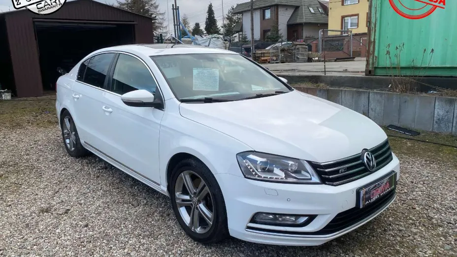 VOLKSWAGEN Passat -