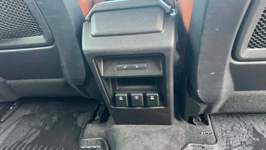 LAND ROVER Discovery Sport -