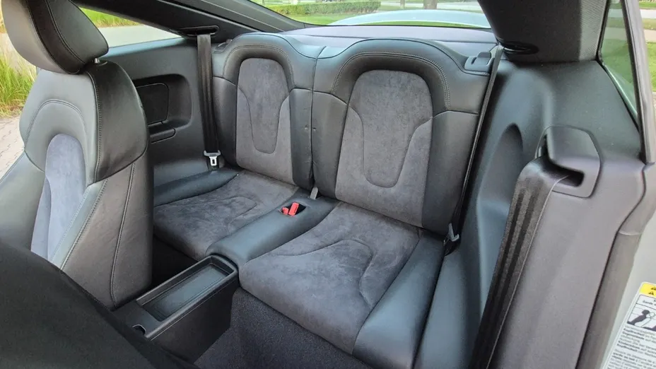 AUDI TT -